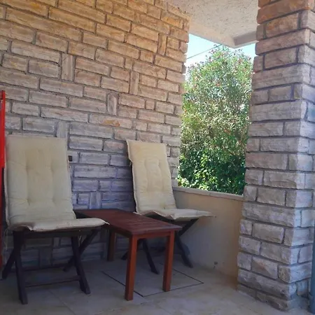 In With Seaview, Terrace, Air Condition Ždrelac