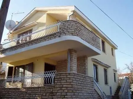 In With Seaview, Terrace, Air Condition Apartment *